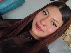 VeronikaLara - female with brown hair webcam at xLoveCam