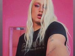 VeronikaLogde - blond shemale webcam at xLoveCam