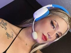 VeronikaLogde - blond shemale webcam at xLoveCam