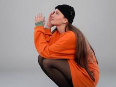 VertieTllo - female with brown hair webcam at xLoveCam