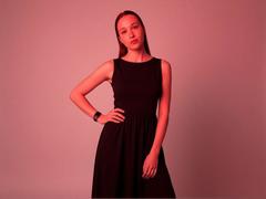 VertieTllo - female with brown hair webcam at xLoveCam