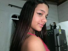 Vesperhale from xLoveCam