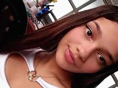 Vesperhale - female with black hair webcam at xLoveCam