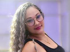 ViancaCastellanos - blond female with  big tits webcam at xLoveCam