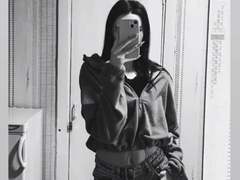 VickieParonto - female with black hair and  big tits webcam at xLoveCam