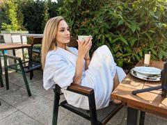 VickyFox-hot - blond female webcam at xLoveCam