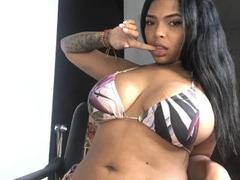 VickySquirty - female with black hair and  small tits webcam at xLoveCam