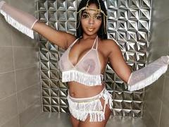 VickySquirty - female with black hair and  small tits webcam at xLoveCam