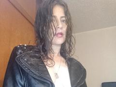 VickyHott69 - female webcam at xLoveCam