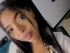 VickySquirty - female with black hair and  small tits webcam at xLoveCam