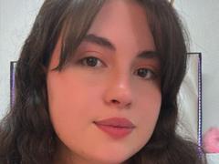 VicluX - female with brown hair and  big tits webcam at xLoveCam