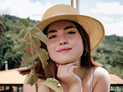 VicluX - female with brown hair and  big tits webcam at xLoveCam