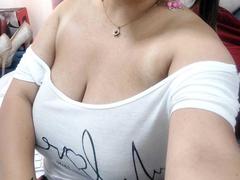 VictoriaKoad - female with brown hair and  big tits webcam at xLoveCam