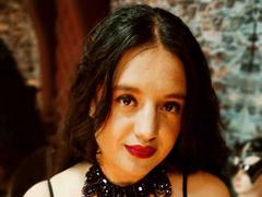 VictoriaLara - female with black hair and  big tits webcam at xLoveCam