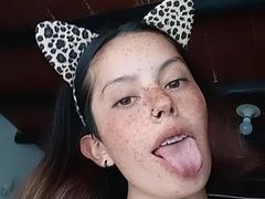 VictoriaOrtega - female with brown hair webcam at xLoveCam