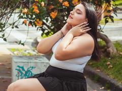 VictoriaRiver - female with black hair webcam at xLoveCam