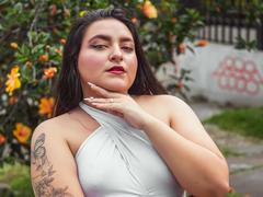 VictoriaRiver - female with black hair webcam at xLoveCam