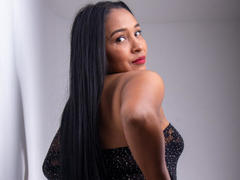 VictoriaSmile - female with black hair webcam at LiveJasmin