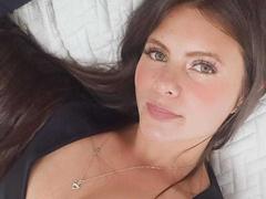 VictoriaWaynee - female with brown hair webcam at LiveJasmin