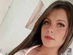 VictoriaWaynee - female with brown hair webcam at LiveJasmin