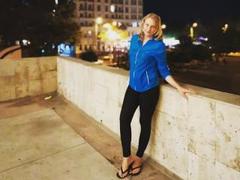 VictoriaaLove - blond female with  small tits webcam at xLoveCam