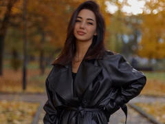 Viennes - female with brown hair and  small tits webcam at xLoveCam