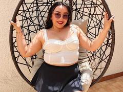 ViiolettRosse - female with black hair webcam at xLoveCam