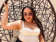 ViiolettRosse - female with black hair webcam at xLoveCam