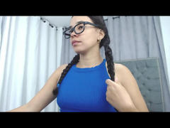 ViiviBush from xLoveCam