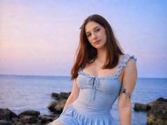 VikVikLove - female with brown hair webcam at xLoveCam