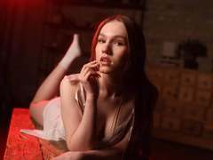 VikiVibe - female with brown hair webcam at LiveJasmin