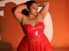 Vikyleee - female with black hair and  big tits webcam at xLoveCam