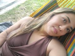 ViolaBertie from xLoveCam