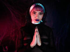 IvanaHogtie - female with black hair webcam at LiveJasmin