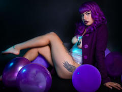 IvanaHogtie - female with black hair webcam at LiveJasmin