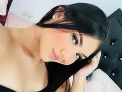 VioletJhons from xLoveCam