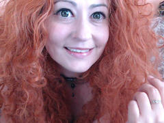 VioletNice - female with brown hair webcam at ImLive