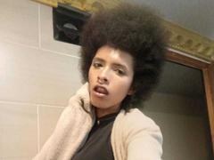 VioletSalvatore - shemale with black hair webcam at xLoveCam