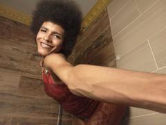 VioletSalvatore - shemale with black hair webcam at xLoveCam