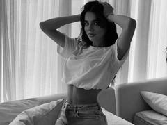 VioletX69 - female with brown hair webcam at xLoveCam