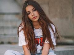 VioletX69 - female with brown hair webcam at xLoveCam