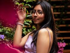 VioletXBloom - female with brown hair webcam at xLoveCam