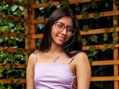 VioletXBloom - female with brown hair webcam at xLoveCam