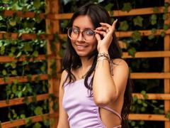 VioletXBloom - female with brown hair webcam at xLoveCam
