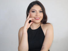 VioletaRoses - female with black hair webcam at xLoveCam