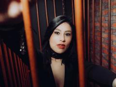 VioletaWhitee - female with black hair webcam at xLoveCam