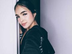 ViolettSweeet from xLoveCam