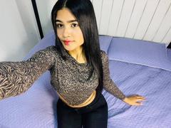 VioletteColins from xLoveCam