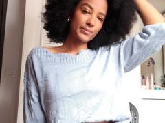 Violetttaa - female with black hair webcam at xLoveCam