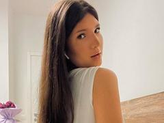 VivaDelavi - female with brown hair and  big tits webcam at xLoveCam
